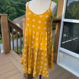 Mossimo Yellow Dress w/ Cute Floral Flowers
